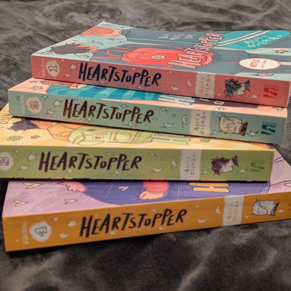 Heartstopper Graphic Novel Set